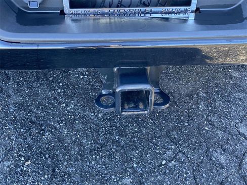 Used 2023 Chevrolet Silverado 2500 Custom w/ Custom Convenience Package image 9