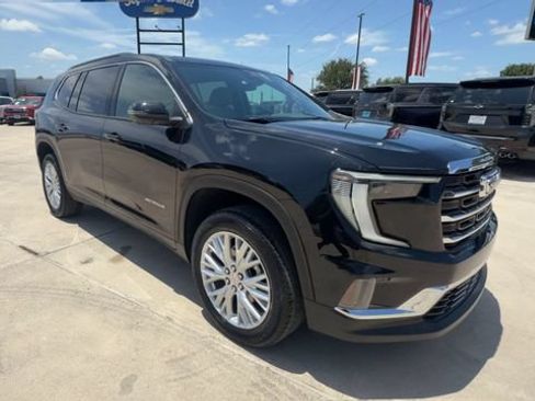 Certified 2026 GMC Acadia Elevation w/ Elevation Premium Package FWD image 2