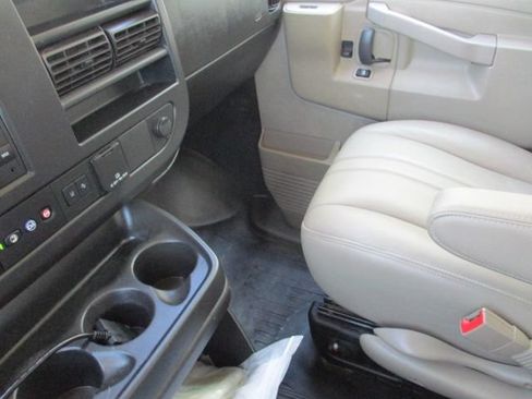 Used 2021 Chevrolet Express 3500 w/ Power Convenience Package RWD image 28