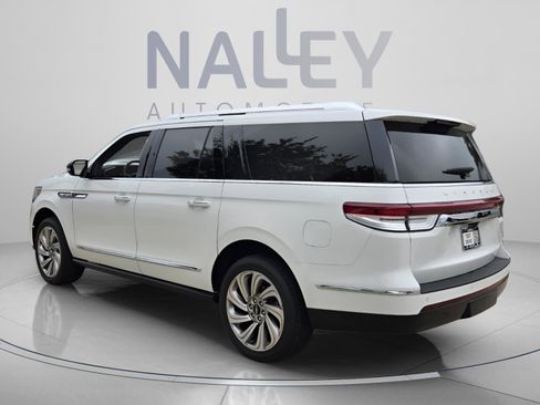 Used 2024 Lincoln Navigator L Reserve AWD/4WD image 3