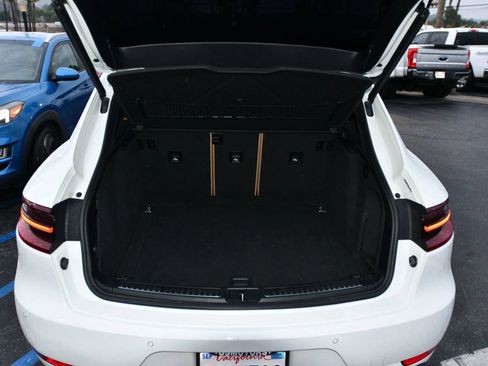 Used 2017 Porsche Macan GTS AWD/4WD image 15