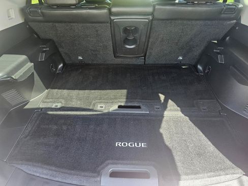 Used 2016 Nissan Rogue SL AWD/4WD image 19