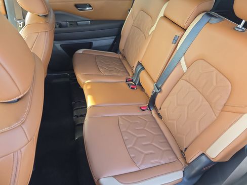 New 2026 Nissan Pathfinder Platinum w/ Cargo Package AWD/4WD image 14