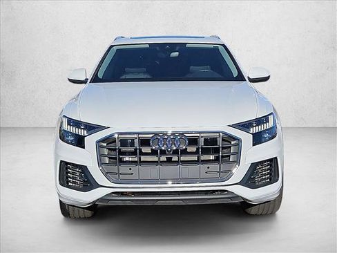 Used 2023 Audi Q8 Premium w/ Convenience Package image 2