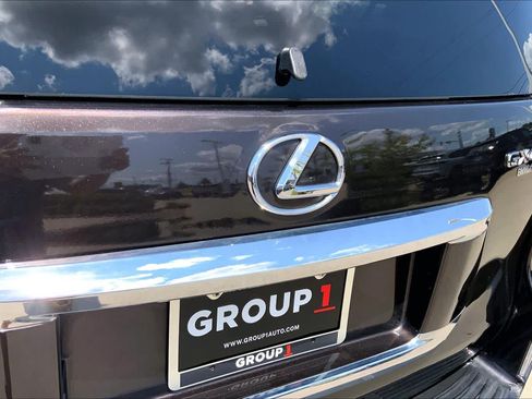 Used 2018 Lexus GX 460 Premium w/ Premium Package AWD/4WD image 29