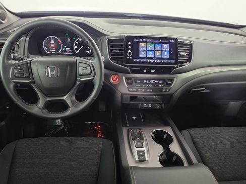 Used 2025 Honda Ridgeline Sport image 34