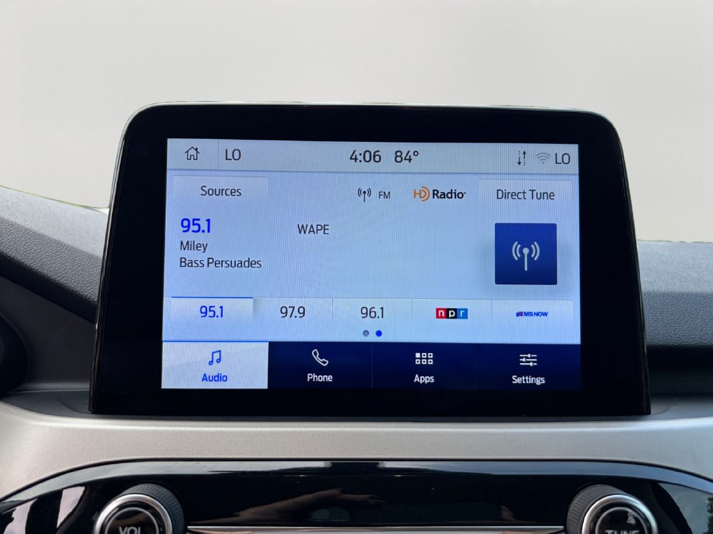 Used 2022 Ford Escape SEL w/ Technology Package FWD image 18