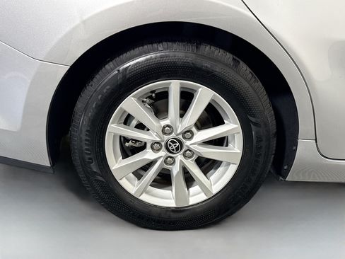 Used 2025 Toyota Camry LE FWD image 33