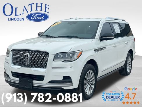 Certified 2022 Lincoln Navigator 4WD image 1