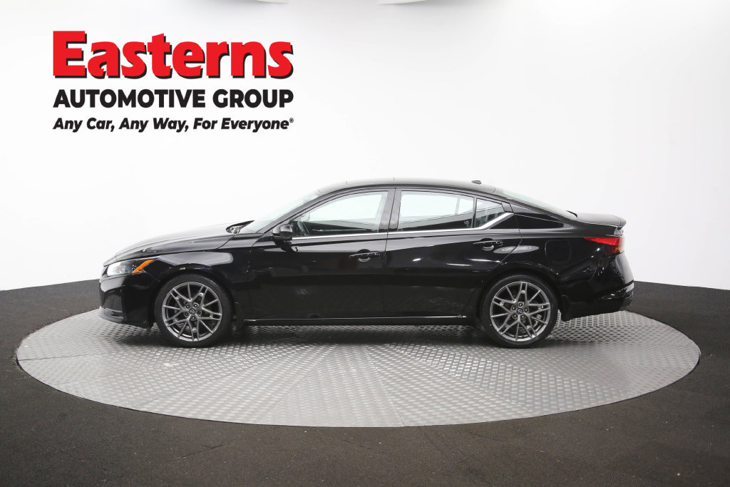 Used 2023 Nissan Altima 2.0 SR FWD image 64
