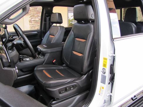 Used 2024 GMC Sierra 2500 AT4 w/ AT4 Premium Plus Package AWD/4WD image 16