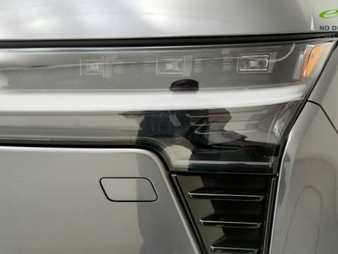 Used 2026 Lexus GX 550 w/ Accessory Package (2T) AWD/4WD image 24