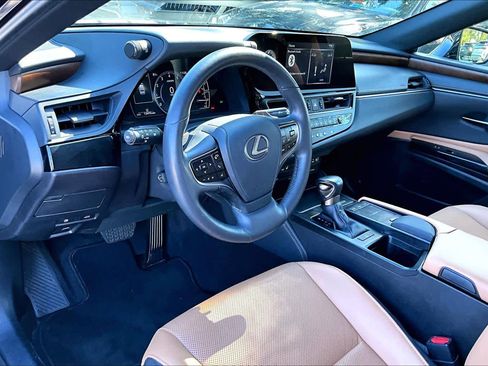 Used 2022 Lexus ES 350 w/ Premium Package image 17