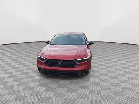 Certified 2025 Honda Accord SE image 3