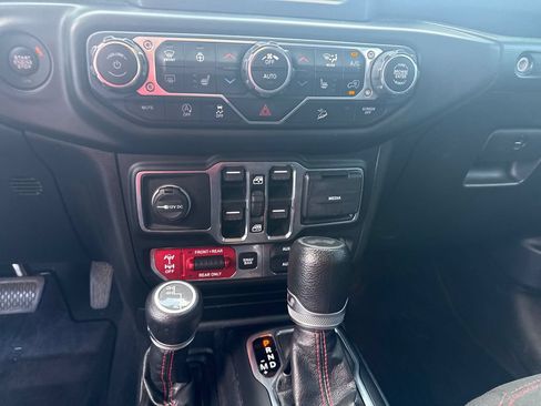 Used 2020 Jeep Wrangler Unlimited Rubicon w/ Quick Order Package 28Y Recon AWD/4WD image 33
