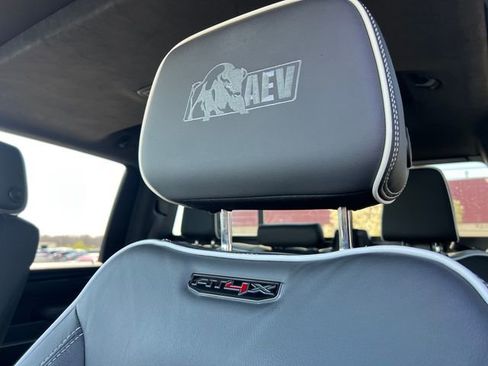Used 2024 GMC Sierra 2500 AT4X w/ AT4X AEV Edition AWD/4WD image 37
