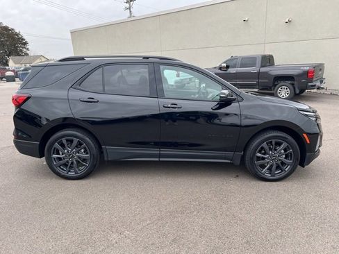 Used 2024 Chevrolet Equinox RS w/ RS Leather Package image 2