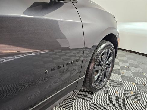 Used 2023 Chevrolet Equinox RS w/ RS Leather Package image 10