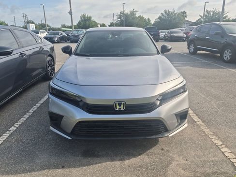 Used 2024 Honda Civic Sport image 2