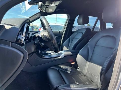Used 2017 Mercedes-Benz GLC 300 4MATIC w/ Premium 1 Package image 12
