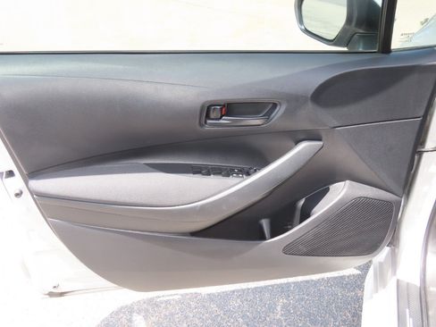 Used 2024 Toyota Corolla LE FWD image 21