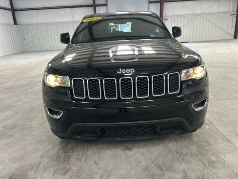 Used 2019 Jeep Grand Cherokee Laredo image 8