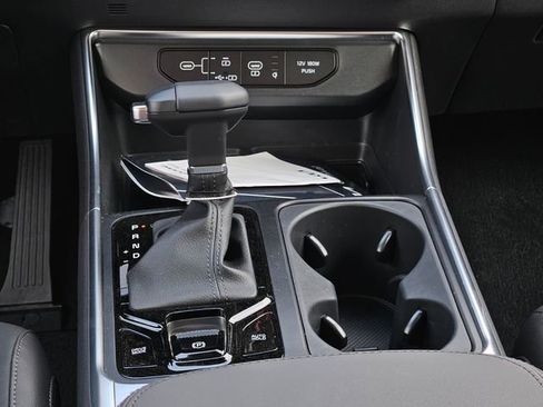 New 2025 Kia Carnival SX Prestige FWD image 20