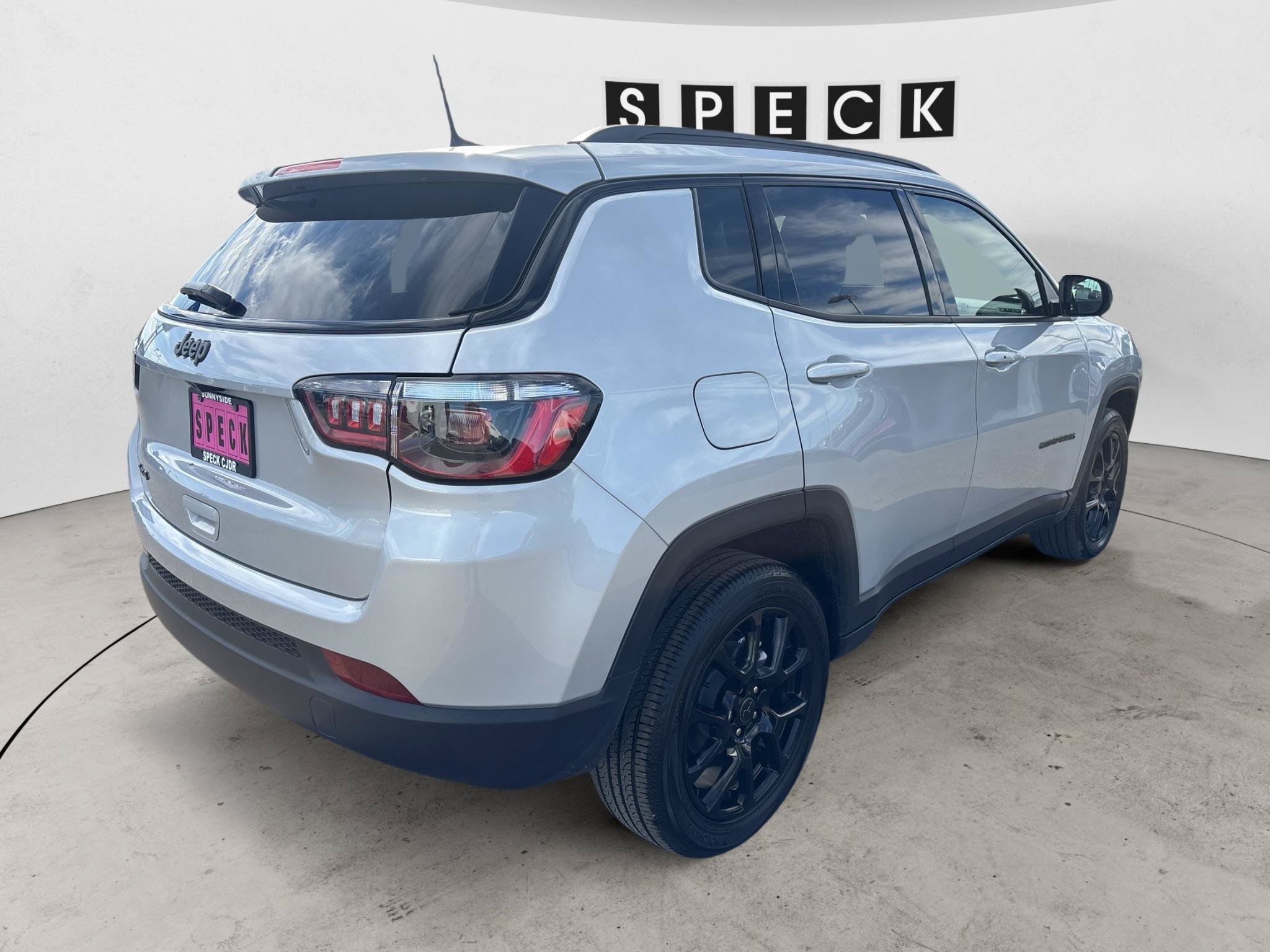 Used 2026 Jeep Compass Latitude AWD/4WD image 5