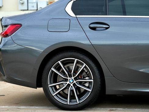 Used 2019 BMW 330i Sedan w/ Premium Package RWD image 27