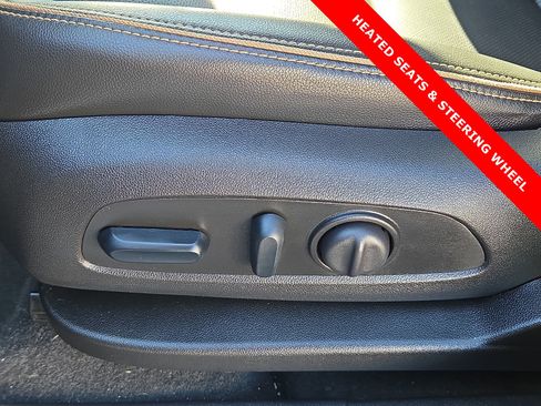 Used 2024 GMC Terrain AT4 w/ Infotainment Package II image 14