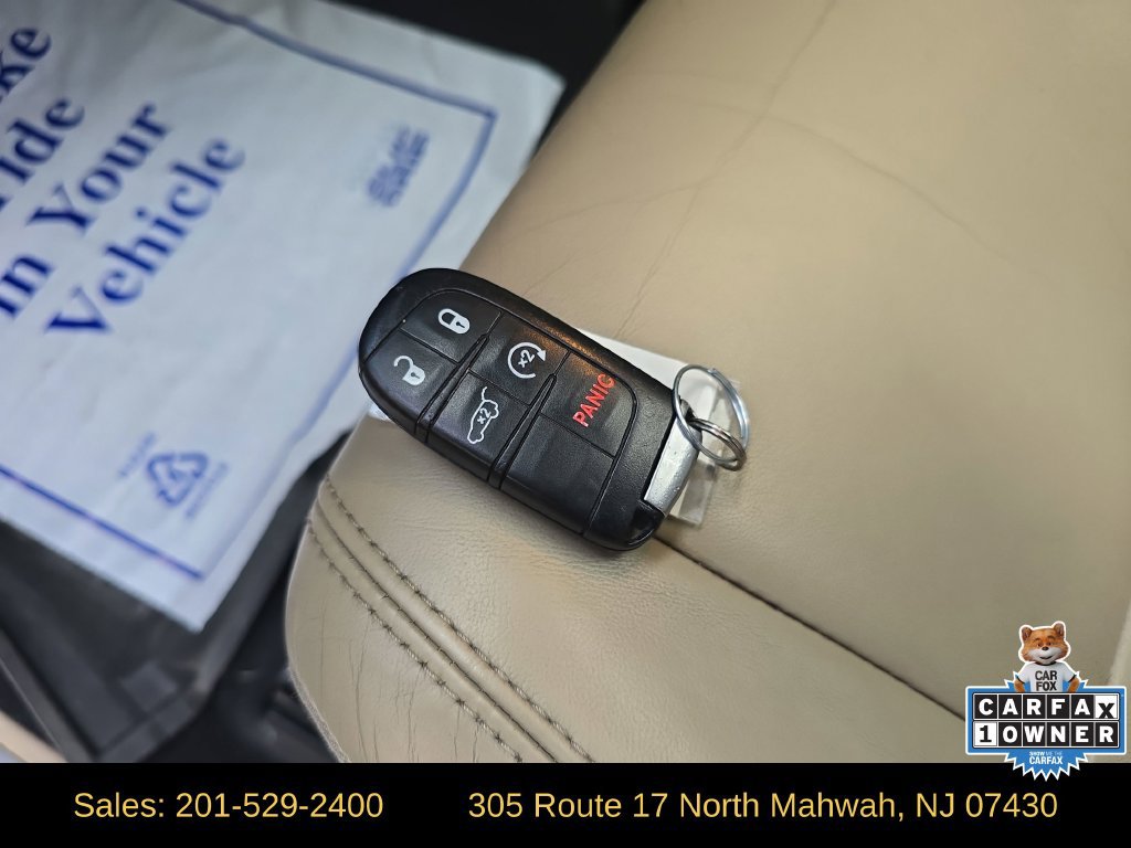 Used 2021 Jeep Grand Cherokee Limited w/ Premium Lighting Group AWD/4WD image 30