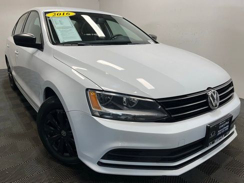 Used 2016 Volkswagen Jetta S FWD image 1
