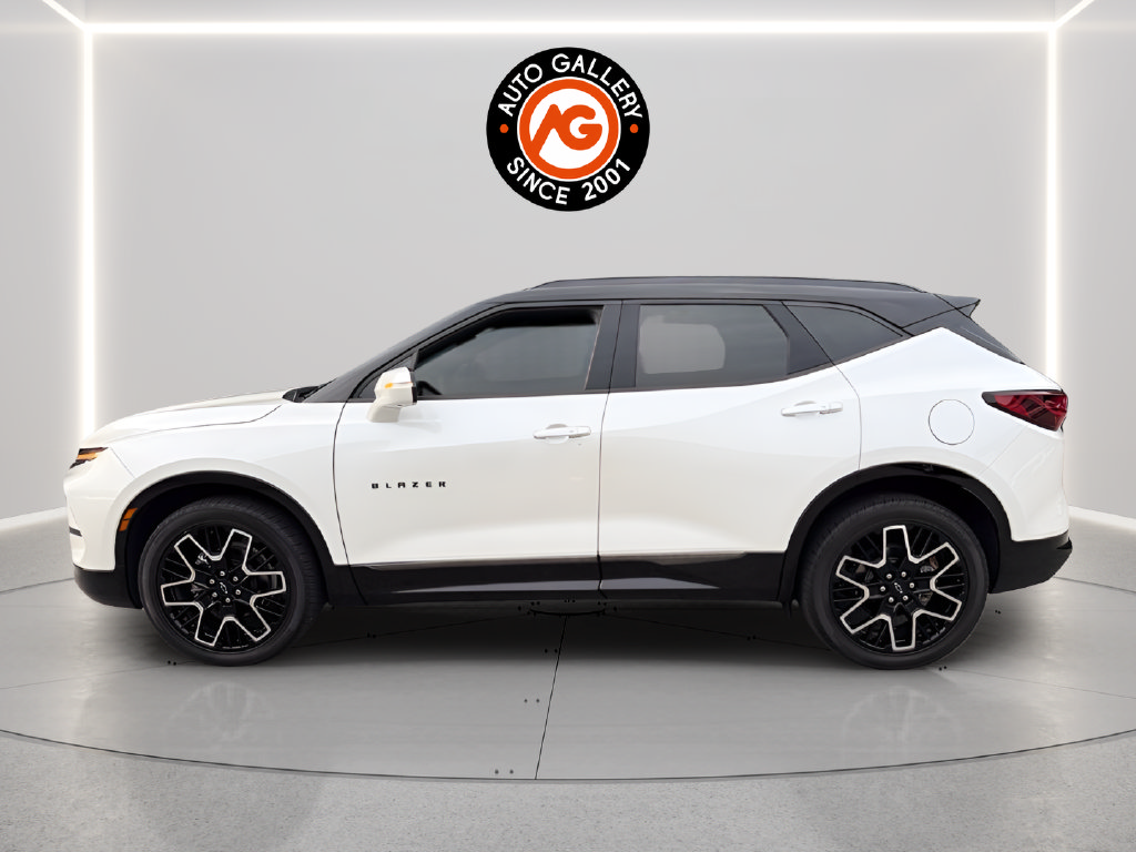 Used 2023 Chevrolet Blazer RS w/ Driver Confidence II Package AWD/4WD image 4
