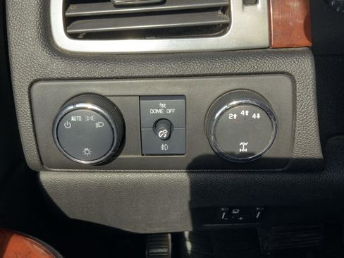 Used 2014 GMC Sierra 2500 SLT w/ SLT Convenience Package image 33