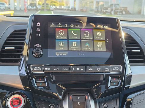 Used 2024 Honda Odyssey Touring image 9