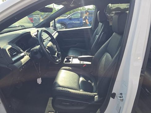 Used 2025 Honda Odyssey Sport-L image 3