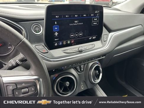 Used 2024 Chevrolet Blazer LT w/ Convenience Package FWD image 8