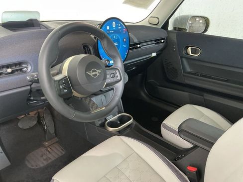 Certified 2025 MINI Cooper S image 19