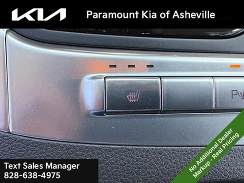 New 2026 Kia Carnival EX image 15