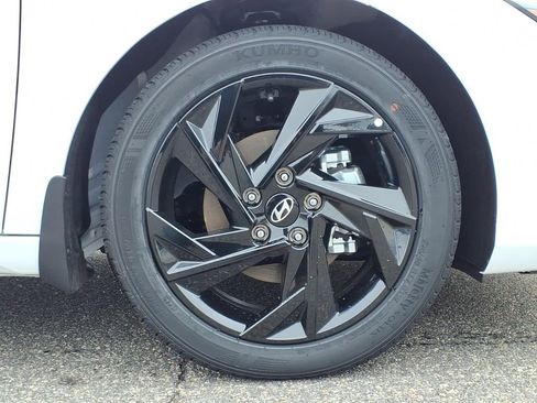 New 2026 Hyundai Elantra Sport image 7