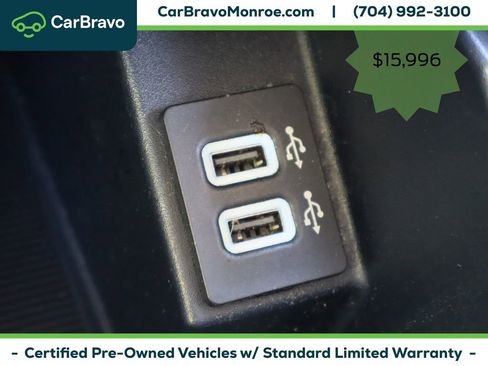 Used 2020 Ford Edge SE w/ Cargo Accessory Package FWD image 29