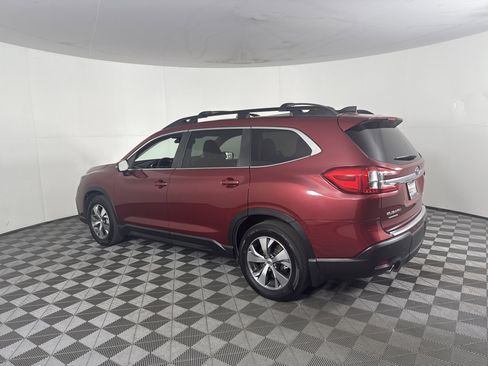 Used 2023 Subaru Ascent Premium w/ Convenience Package image 6