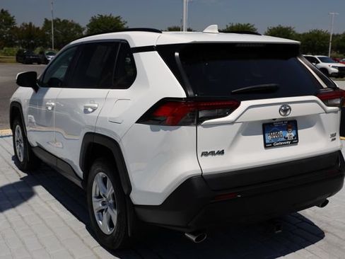 Used 2019 Toyota RAV4 XLE w/ All Weather Liner Package AWD/4WD image 3