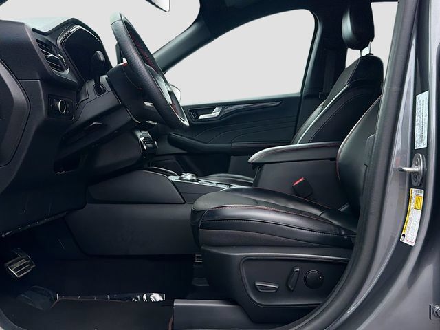 Used 2023 Ford Escape ST-Line w/ Tech Pack #1 FWD image 20