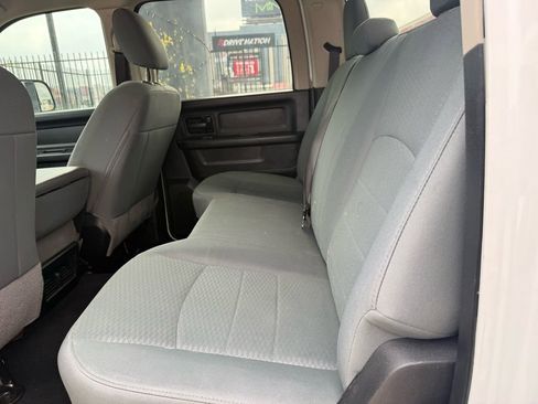 Used 2018 RAM 3500 Tradesman w/ Chrome Appearance Group image 18