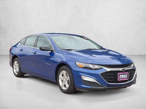 Used 2023 Chevrolet Malibu LS FWD image 3