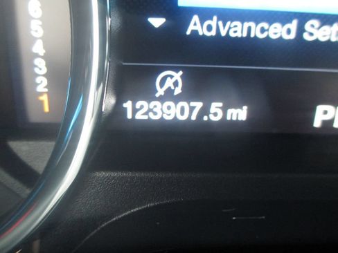 Used 2019 Ford F150 King Ranch w/ Equipment Group 601A Luxury RWD image 33