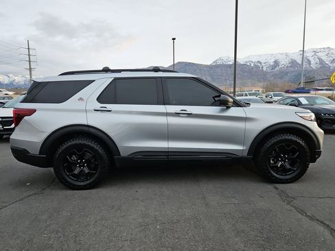 Used 2021 Ford Explorer Timberline image 2