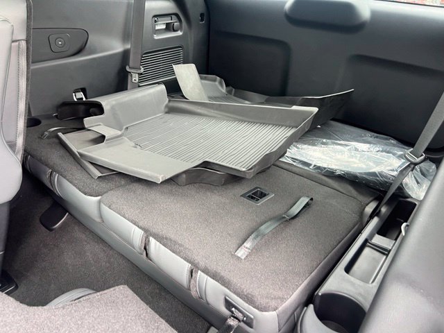 Certified 2025 Ford Explorer Active w/ Active Comfort Package AWD/4WD image 21