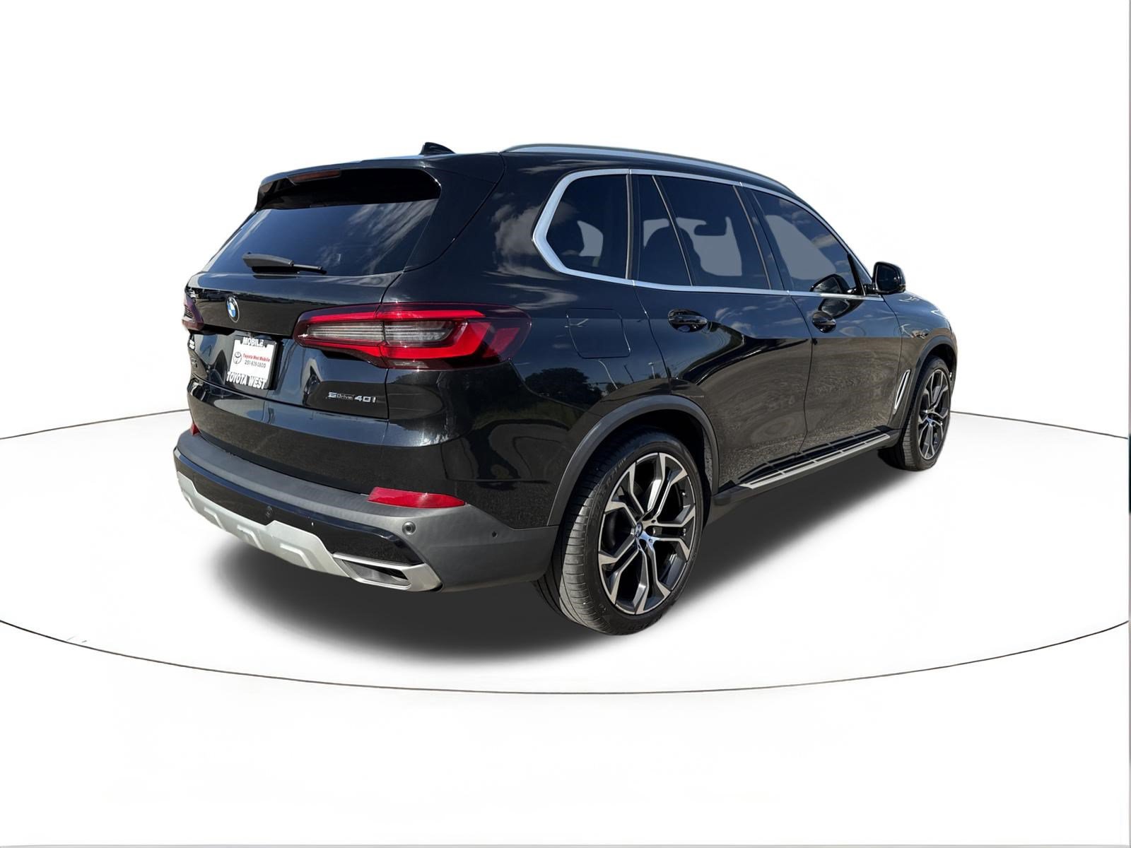 Used 2022 BMW X5 sDrive40i w/ Premium Package RWD image 3